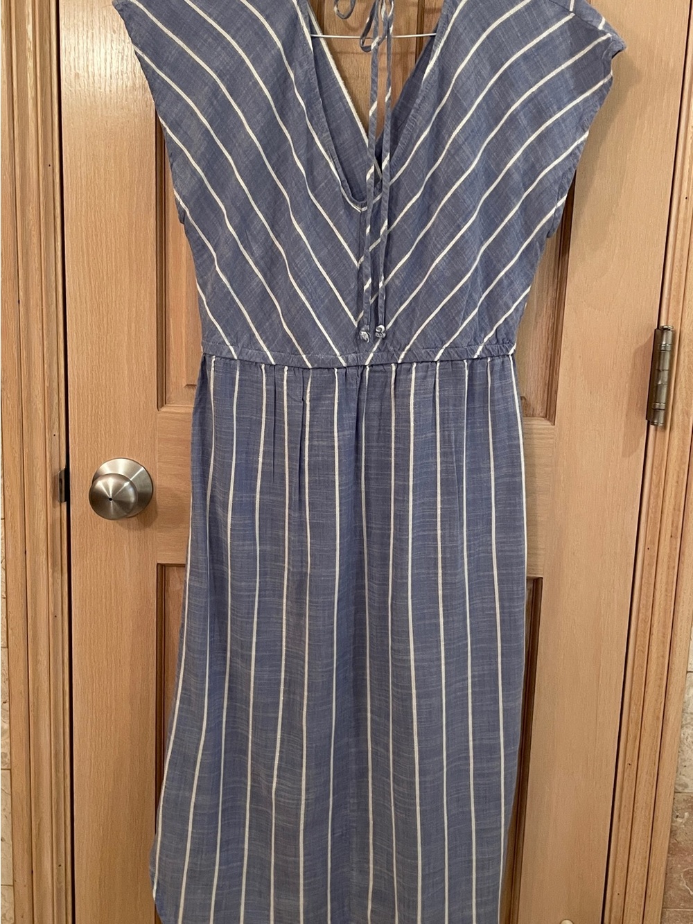 Universal Thread Chambray Blue Striped V-Neck Summer Dress - Picture 5 of 9